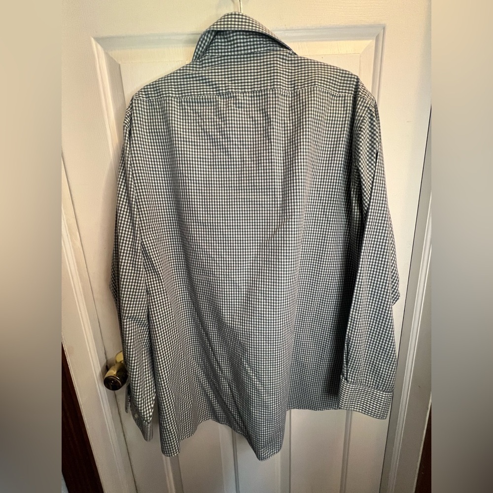 Van Heusen Green Gray White Checkered Casual Button Down Shirt. Regular fit - Picture 2 of 4